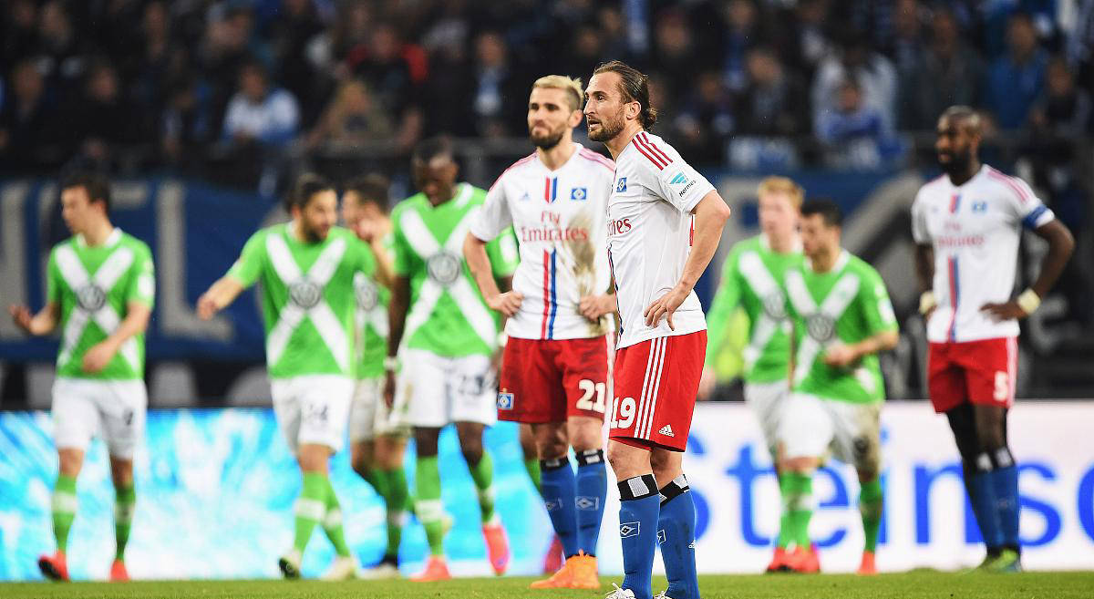 包含德甲：勒沃库森3-2险胜沃尔夫斯堡，恩昆库场场建功的词条