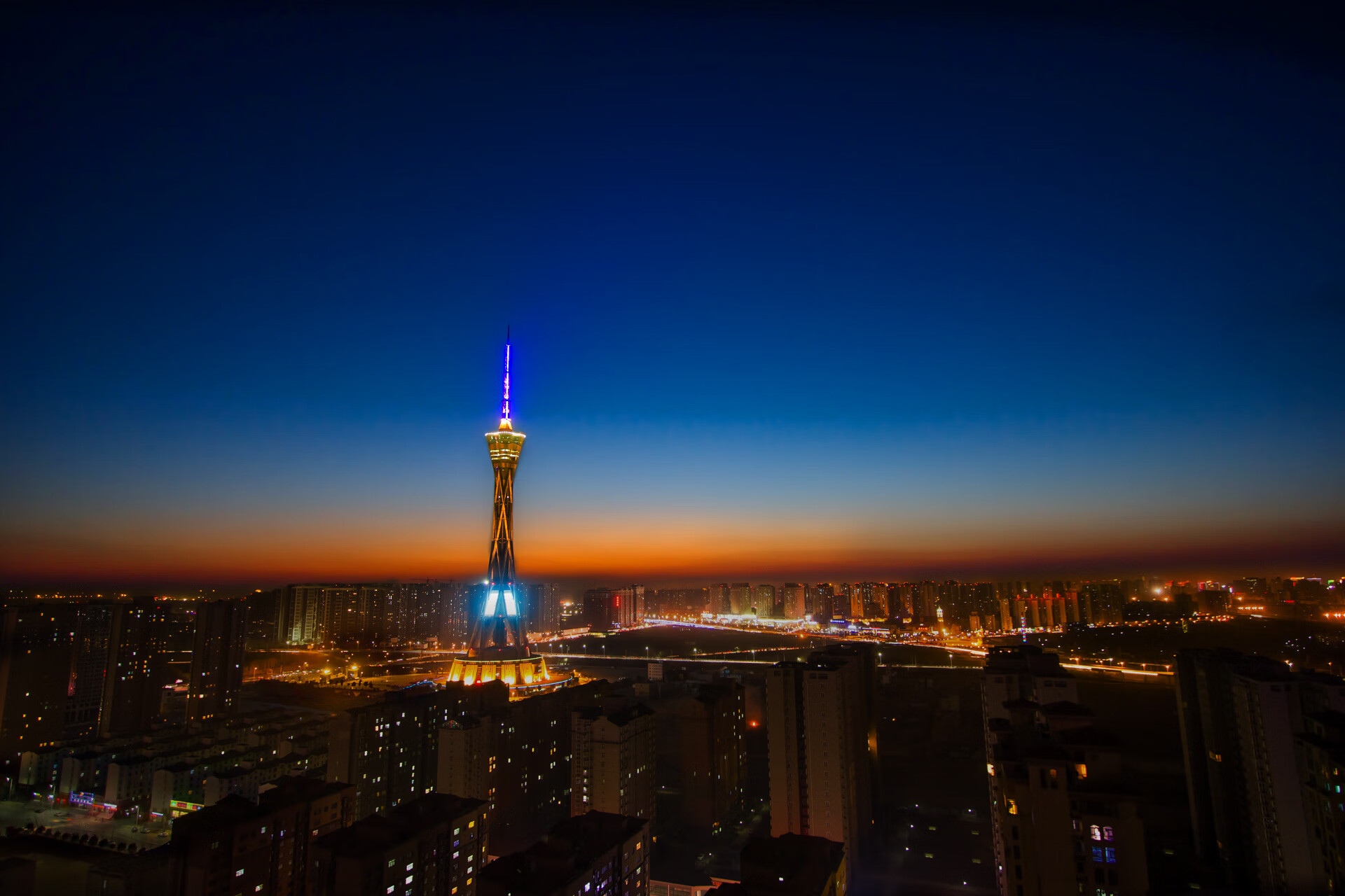 乌拉圭男篮在国际比赛中持续奋战，迈向更高世界舞台