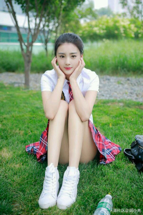 斯洛伐克女篮在欧洲锦标赛中表现出色，迈向奖牌